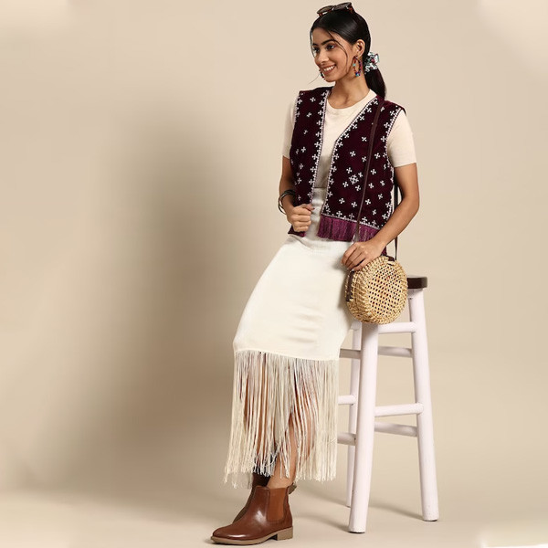 Embroidered Detail Fringed Hem Ethnic Shrug